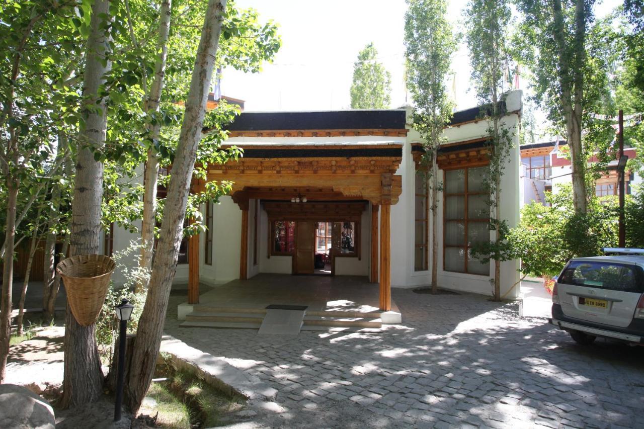 Lha-Ri-Sa Resort Лех Экстерьер фото
